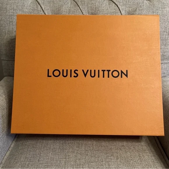 Authentic Louis Vuitton Duo Sling Bag Taigarama Black Monogram - Picture 10 of 11